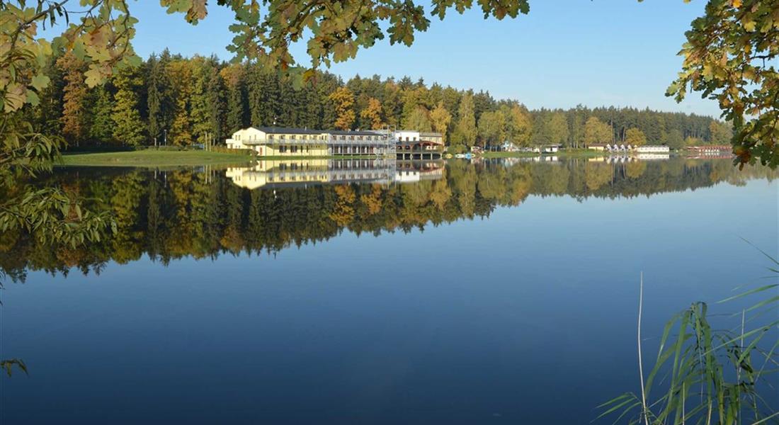 ZUMBA víkend s Vendulou a Katkou